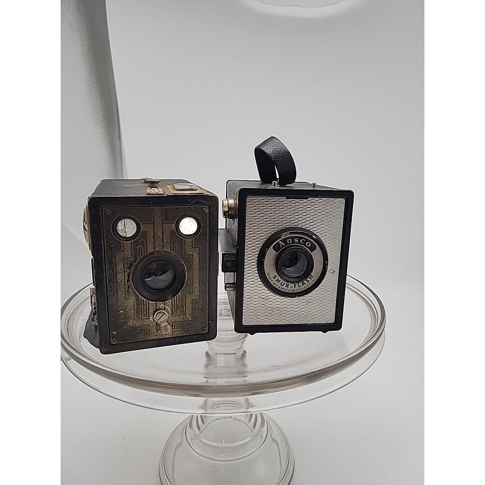 2 Vintage KODAK Six-20 BROWNIE Junior Box Camera For 620 Film & Ansco Shur-flash